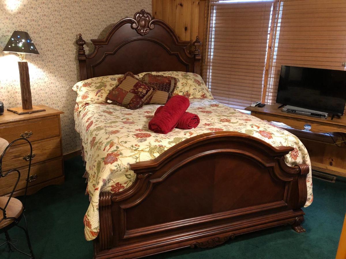 Smokies Bed And Breakfast - Evergreen Cottage Inn Pigeon Forge Exteriér fotografie
