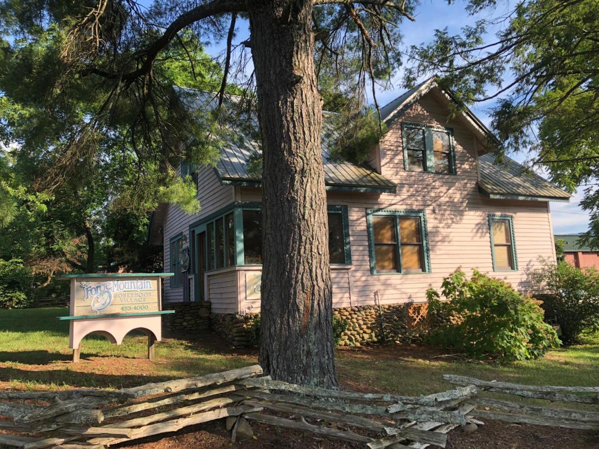 Smokies Bed And Breakfast - Evergreen Cottage Inn Pigeon Forge Exteriér fotografie