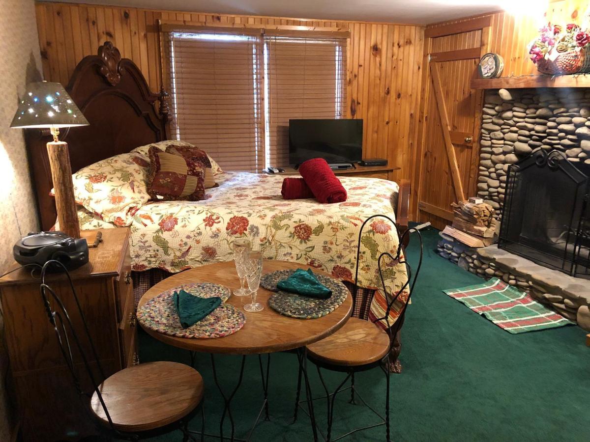 Smokies Bed And Breakfast - Evergreen Cottage Inn Pigeon Forge Exteriér fotografie